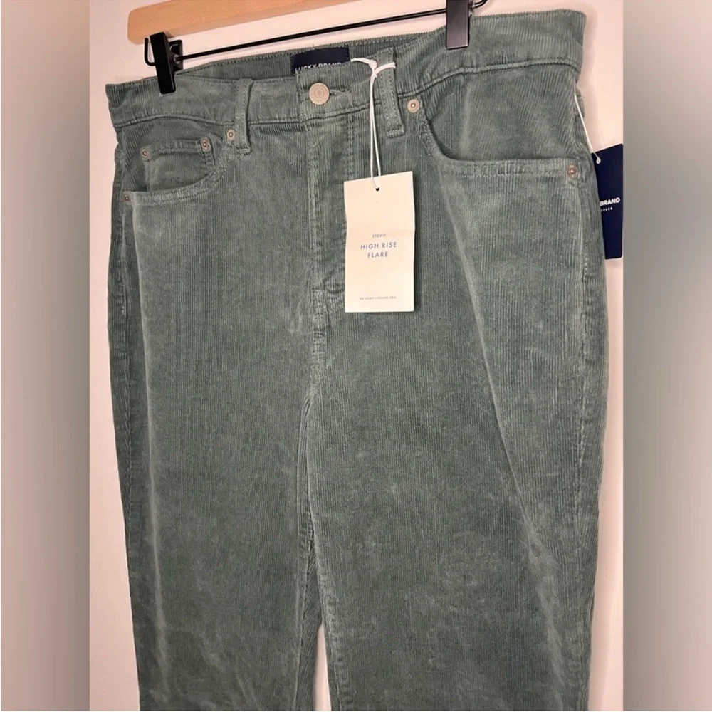 Lucky Brand - High Rise Stevie Flare Corduroy - Size 12/31L - Picture 3 of 16